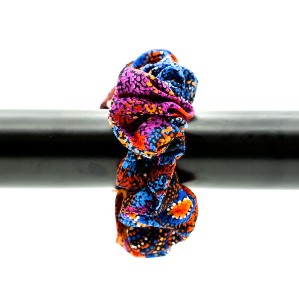 Scrunchie - Andrea Mimpitja Adamson