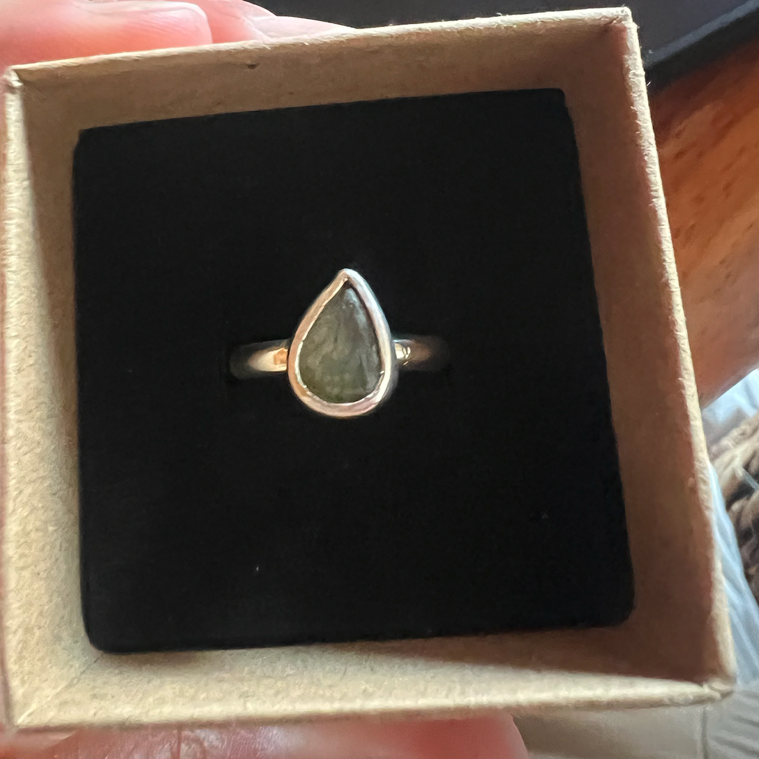 hand made labradorite ring